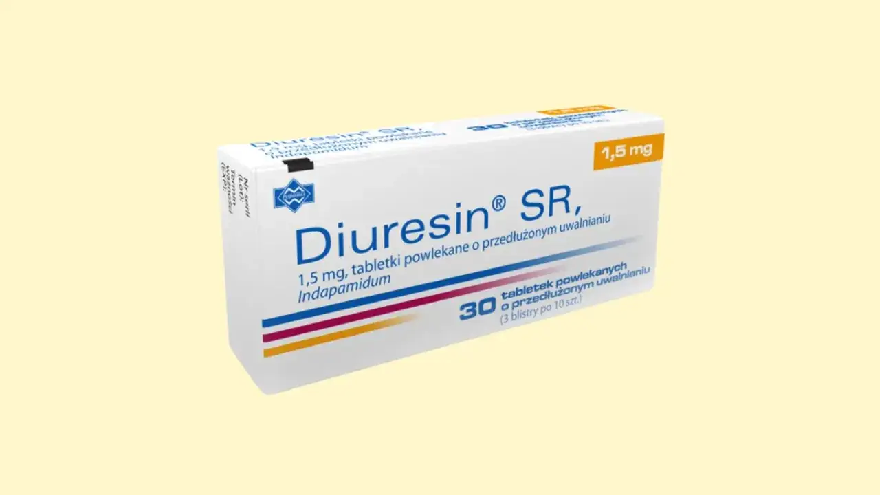 Opakowanie leku Diuresin SR 1,5 mg z indapamidem, tabletki o przedłużonym uwalnianiu. Pomaga w leczeniu nadciśnienia, zapobiegając depratal.